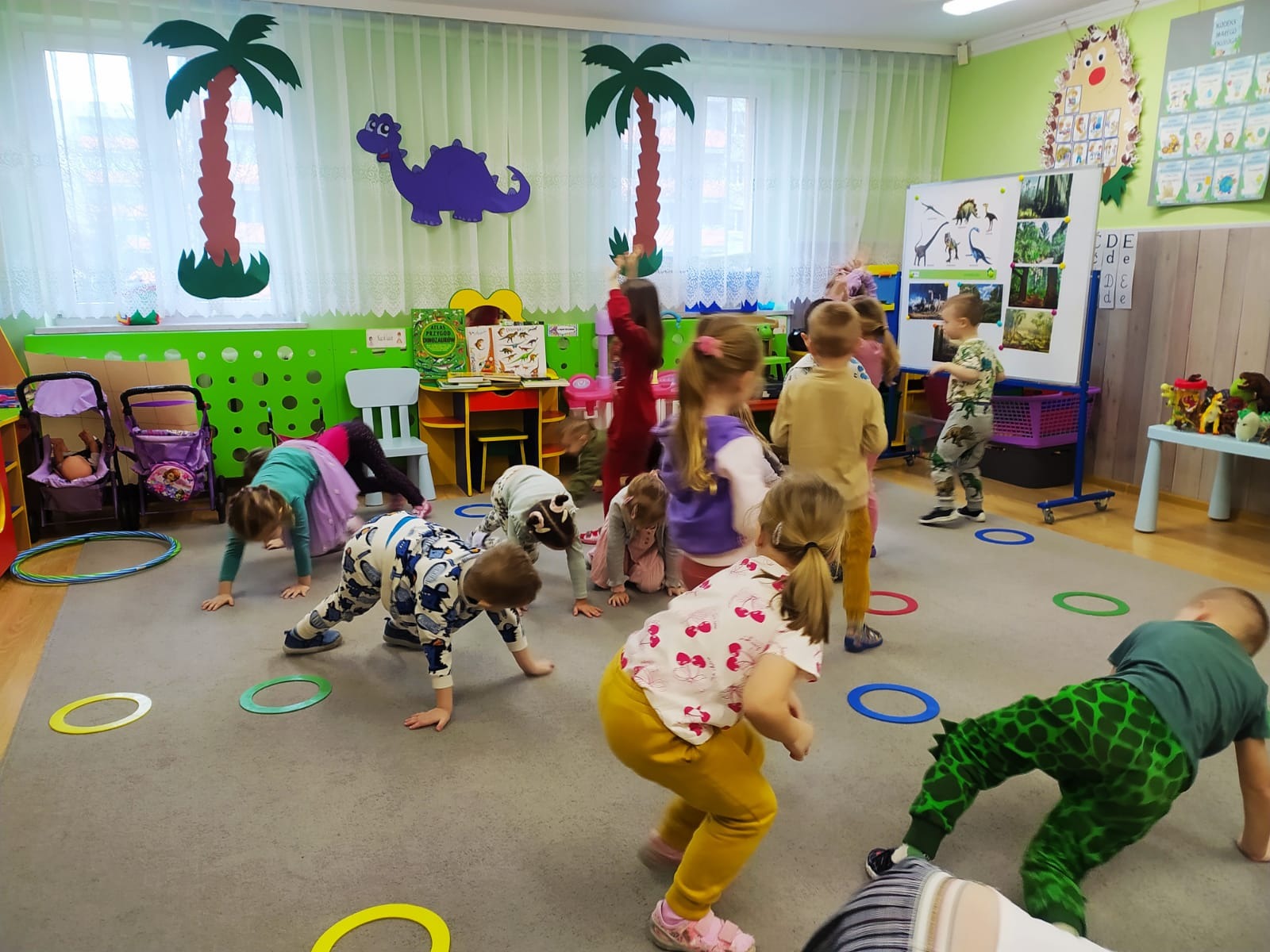 Dzień Dinozaura = Jeżyki