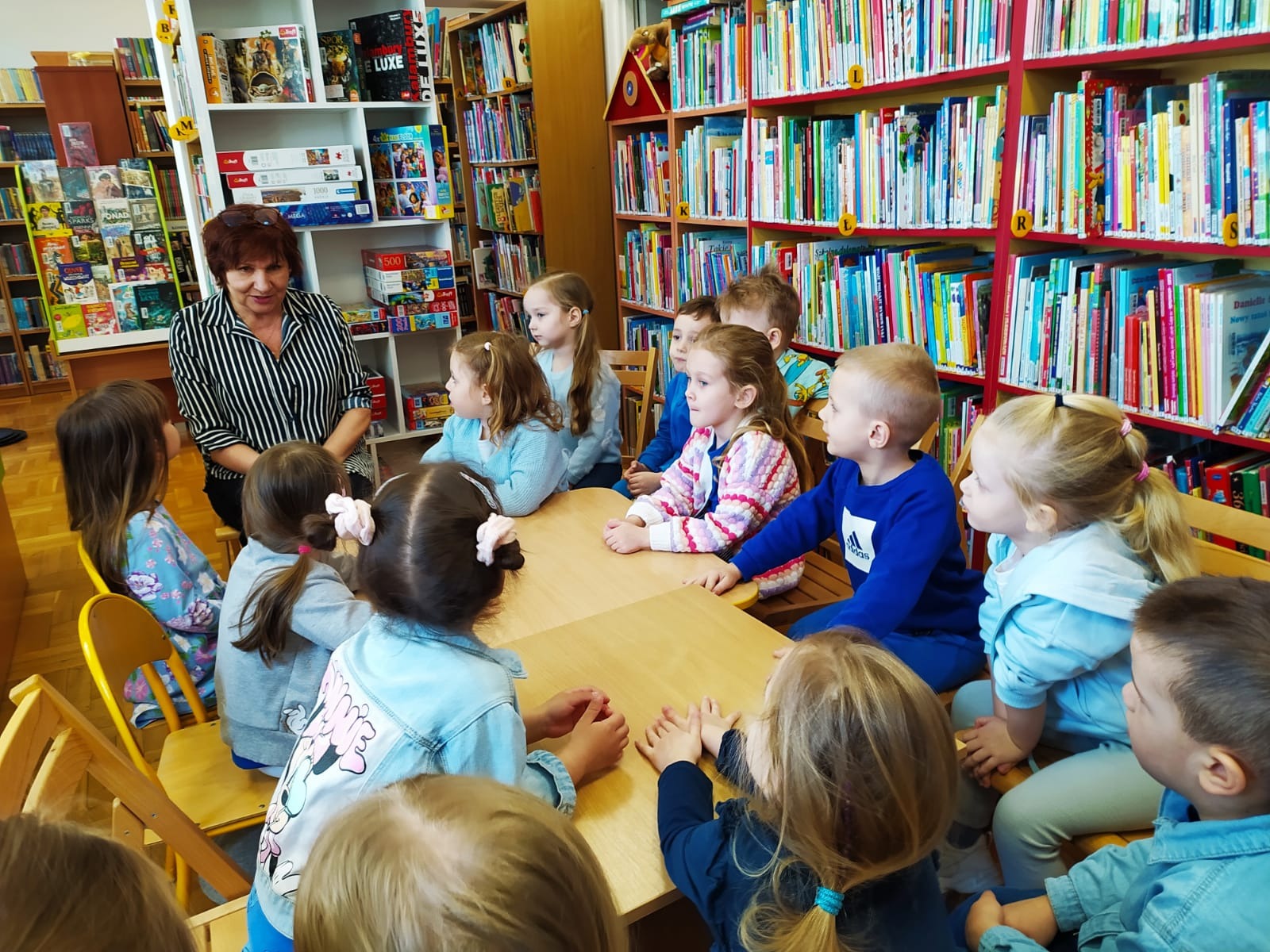 Wycieczka do Biblioteki - Jeżyki